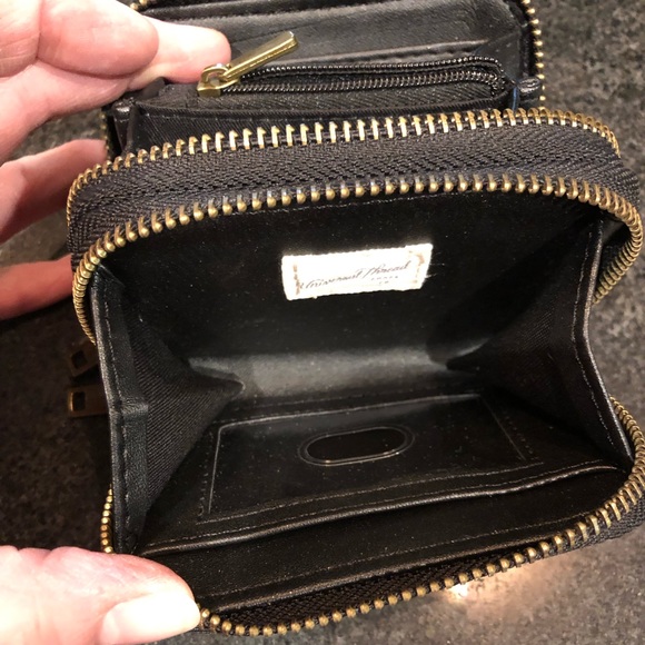 Little Black Wallet - Picture 4 of 6